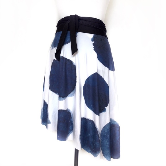 Blue and white polkadot wrap skirt NWOT - Picture 3 of 5